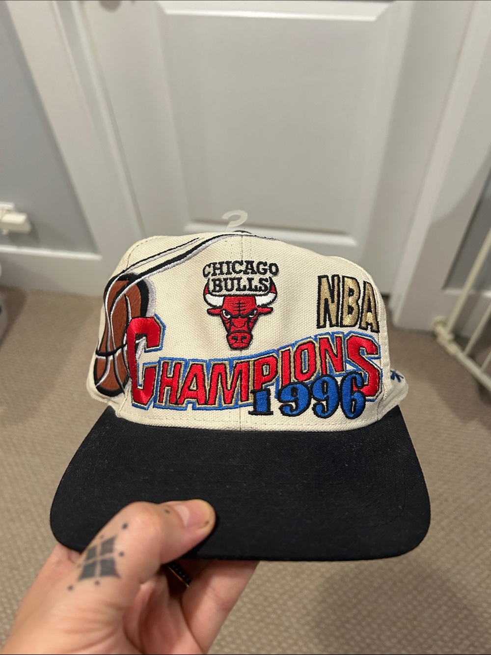 1996 Champions Chicago Bulls NBA Snapback Hat